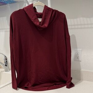 Lou & Grey Maroon signaturesoft Long-Sleeve Pullover